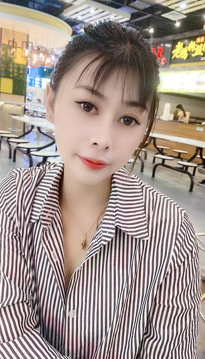 短发御姐可可